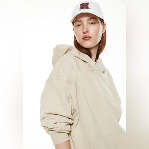 NWT H&M Relaxed Hoodie with Kangaroo Pocket